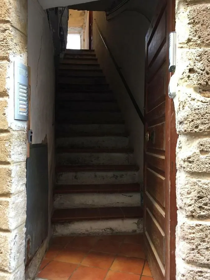 Hillary'S Loft Apartment Alghero 0*,